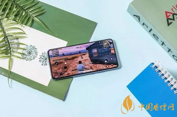 iqoo5值得入手嗎？旗艦“水桶機”入手到底虧不虧！