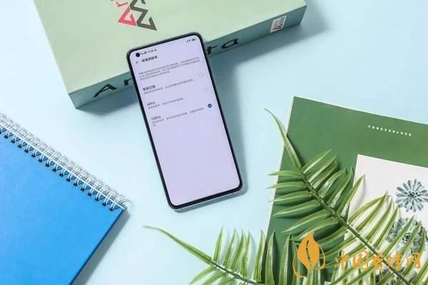 iqoo5值得入手嗎？旗艦“水桶機”入手到底虧不虧！