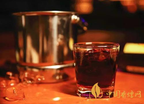 可樂桶是什么酒 非?；鸨目蓸吠罢{(diào)配方法介紹