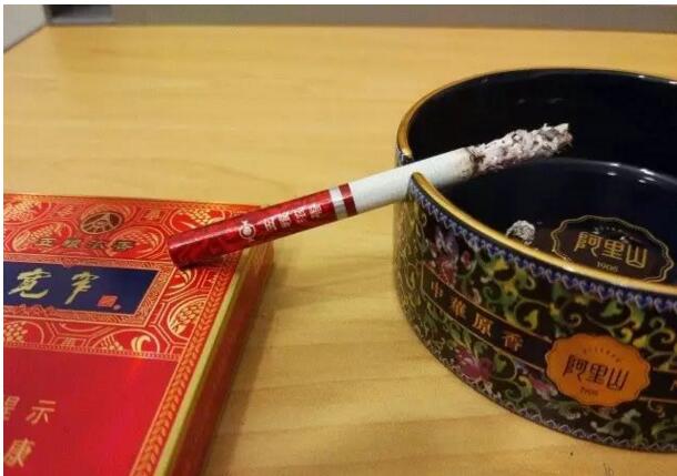 寬窄五糧濃香，香煙邂逅五糧液你值得擁有