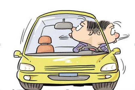 開車抽煙扣分嗎，2018年開車抽煙如何處罰