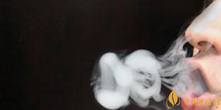 抽煙怎么吐煙圈，吐煙圈是種藝術(shù)