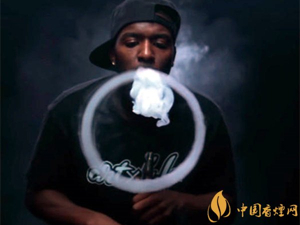 抽煙怎么吐煙圈，吐煙圈是種藝術(shù)