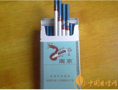 過年待客買什么香煙好，中華撐場面軟云看內(nèi)在