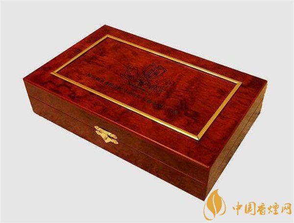 國(guó)產(chǎn)雪茄煙(泰山巔峰5號(hào))價(jià)格表圖 定制版25支泰山巔峰5號(hào)多少錢(qián)