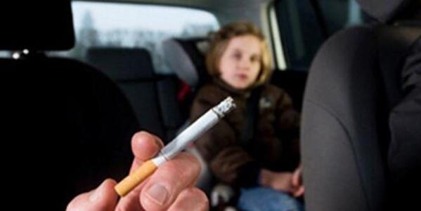開(kāi)車可以吸煙嗎 開(kāi)車抽煙的危害
