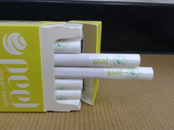 蘋(píng)果味百樂(lè)peel爆珠香煙多少錢 蘋(píng)果味peel爆珠香煙價(jià)格15元/包